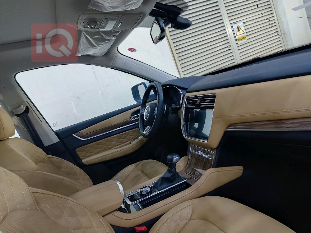 ئێم جی RX8